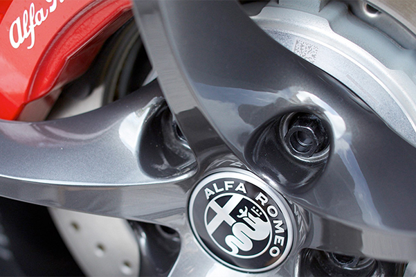 A close-up of a wheel on the 2019 Alfa Romeo Stelvio.