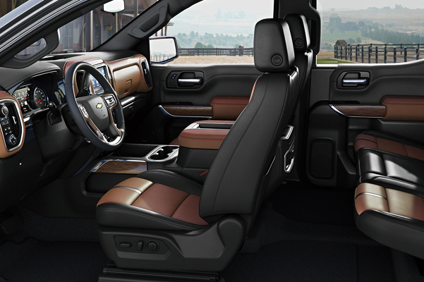2020 Chevy Silverado 1500 Interior & Technology
