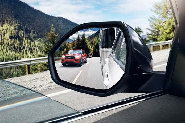 Fprd 2020 Explorer view in side mirror