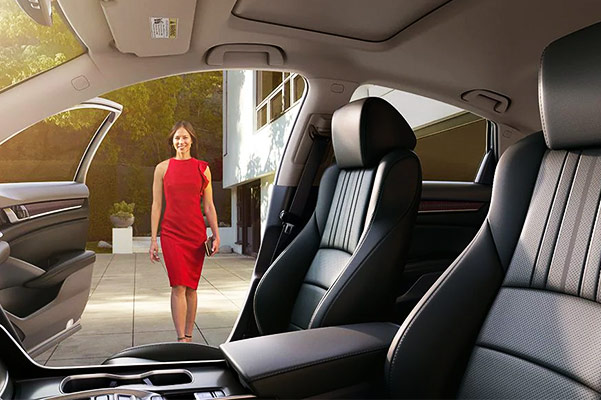 2020 Honda Accord Interior Amenities