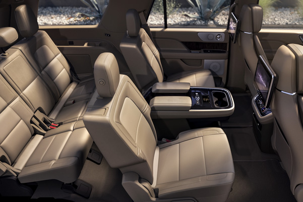 New Lincoln Navigator Interior & Safety Technology