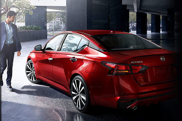 2020 Nissan Altima Specs & Safety