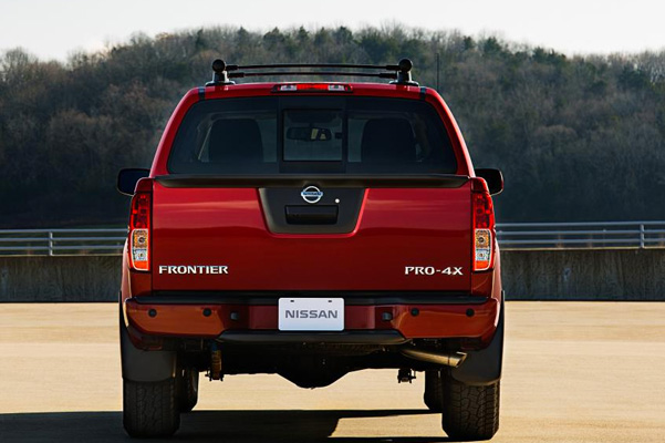 2020 Nissan Frontier Red, rear view