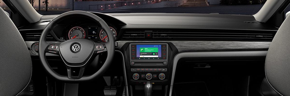 2020 VW Passat Interior & Technology