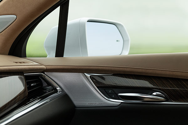2021 Cadillac XT6 Blindspot indicator