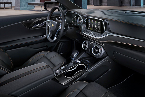 2021 Chevy Blazer Sporty SUV: interior dashboard 