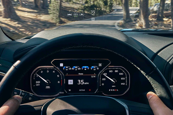 2021 GMC Sierra 1500 Pickup Truck with 15-inch diagonal Heads-Up Display