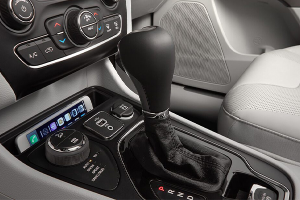 A close-up of the center console in the 2021 Jeep Cherokee.