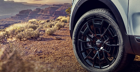 tire shot of the 2021 kia telluride