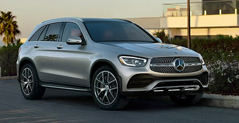 2021 Mercedes-Benz GLC Front view