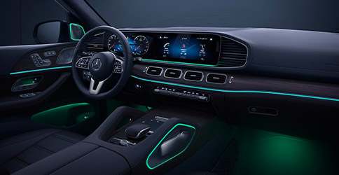 Standard dual 12.3-inch screens and 64-color lighting deliver information with ambience in the 2021 Mercedes-Benz G L E