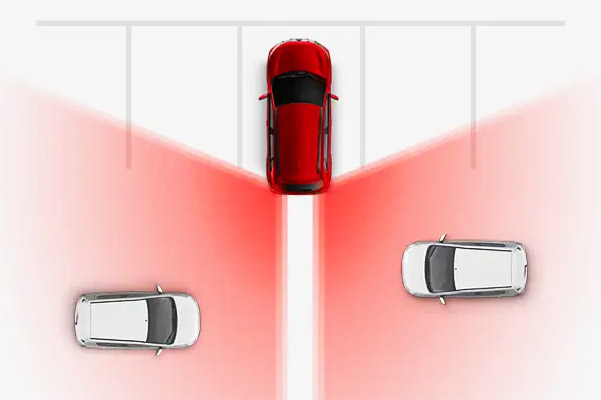 A safety graphic showing how the 2021 Mitsubishi Outlander Sport rear cross traffic alert feature works.