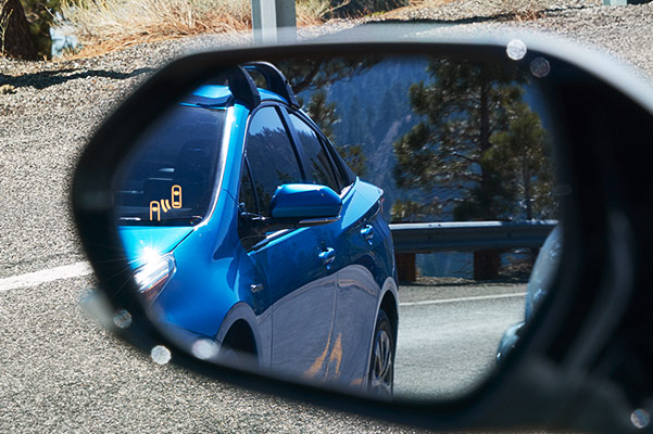 2021 Toyota Prius blind spot indicator