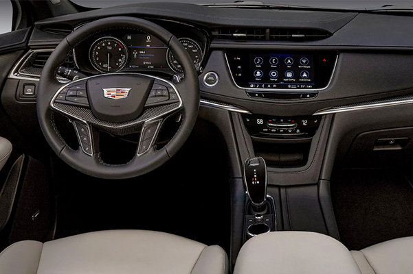interior dash and wheel view of the 2022 Cadillac XT5