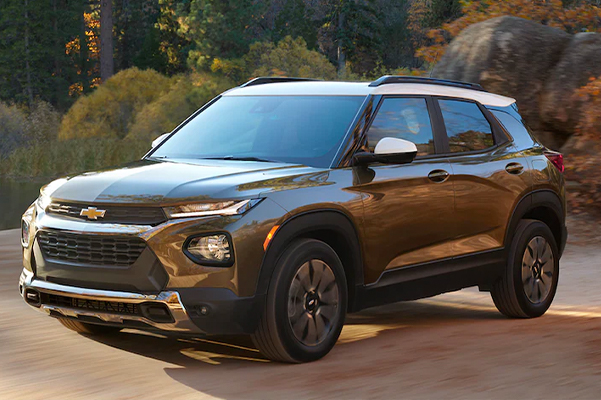 2022 Trailblazer SUV Exterior Photo: driver side angle view