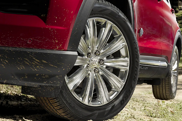 rim shot of the 2022 Ford Explorer