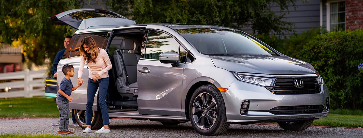 2022 honda odyssey lx red