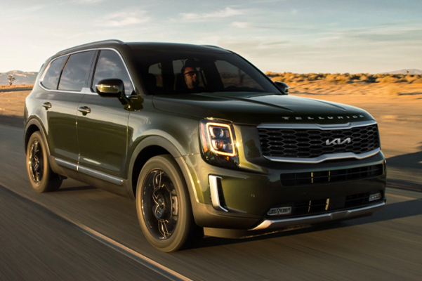 2022 Kia Telluride Driving On The Open Road Three-Quarter View