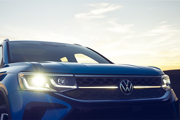 2022 Volkswagen Taos front end