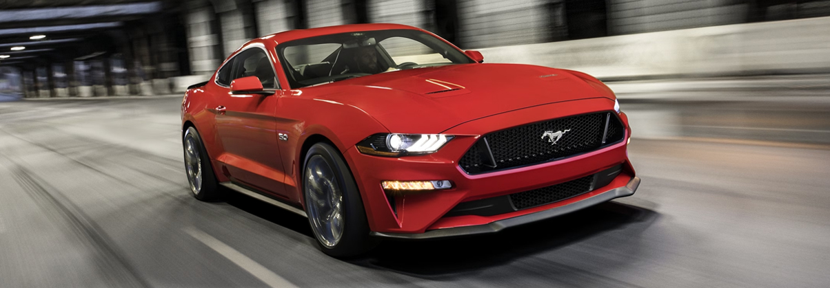 2023 ford Mustang in motion