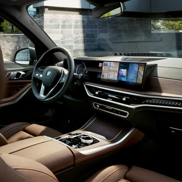 Interior view of the 2024 BMW X5