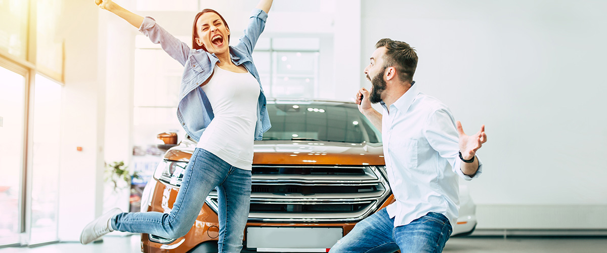  Happy People buying car.